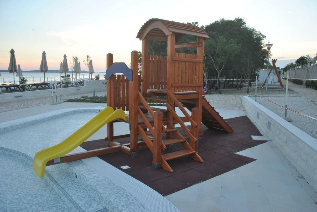 Apartmani Astrado Petrčane Extérieur photo